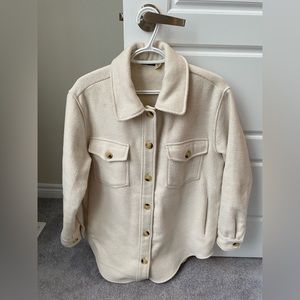 Style for the Priv Cream Shacket Size M